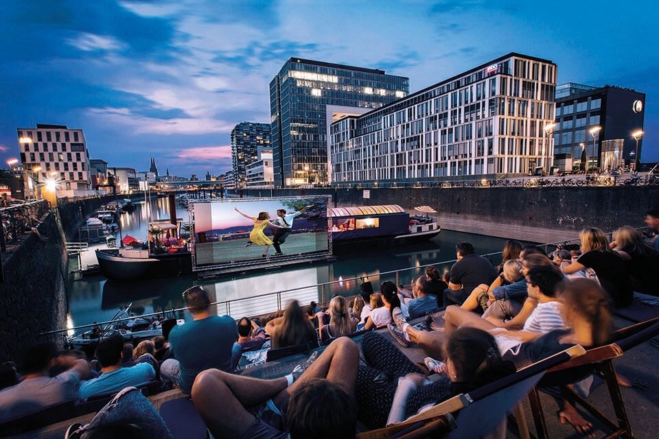 Bay Sommerkino im Rheinauhafen