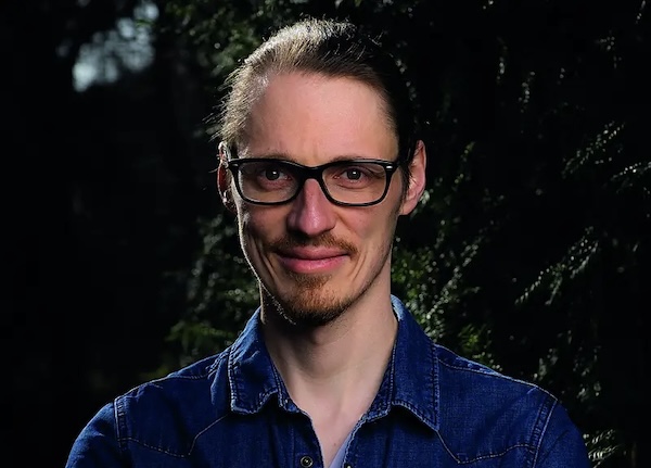 Lukas Heinser & Thorsten Schorn: ESC – Die Show zum kleinsten Buch zum größten Musikereignis