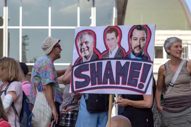 Großdemonstration gegen das Sterben im Mittelmehr - Köln Hauptbahnhof