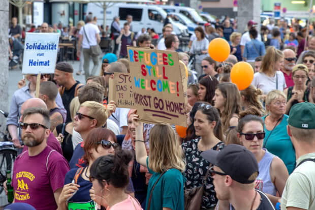 Großdemonstration gegen das Sterben im Mittelmehr - Köln Hauptbahnhof