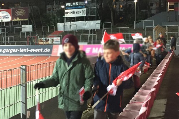 Fortuna vs. Osnabrück 0-0 - Fortuna Familia - Einlaufkinder