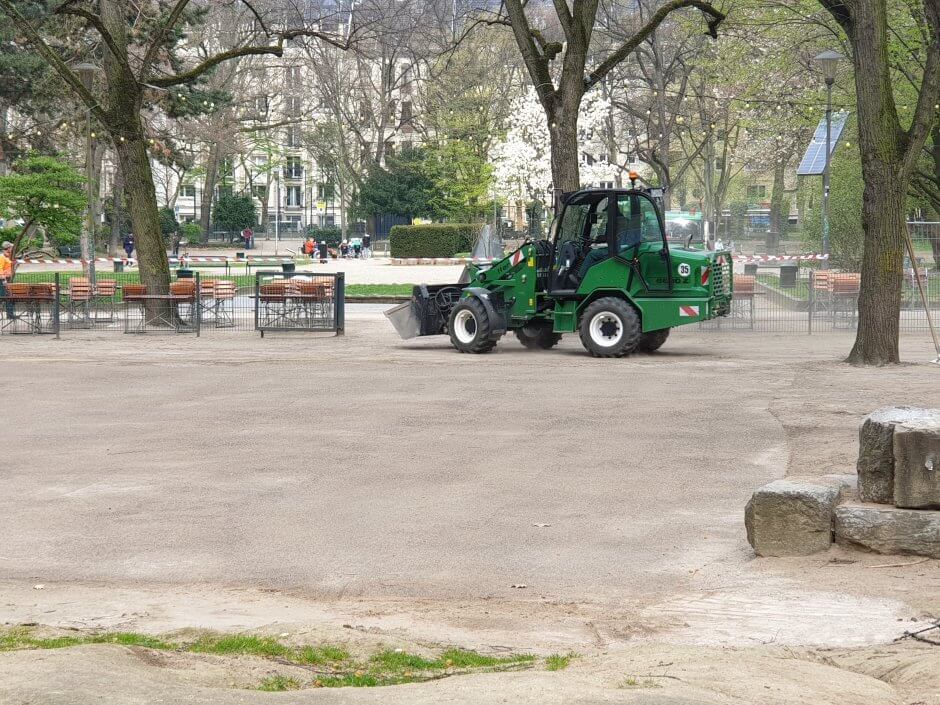 Rathenauplatz, Spielplätze weg!