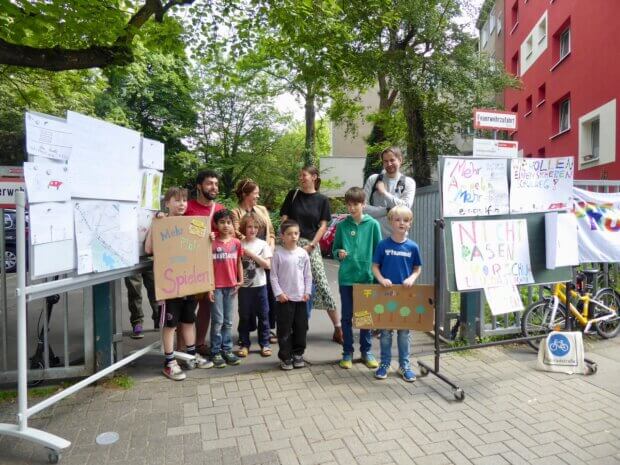 6_GGS Pfälzer Straße und IG Winzerveedel demonstrieren gemeinsam
