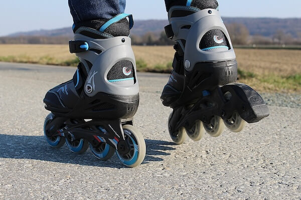 inline-skates-681321_1280